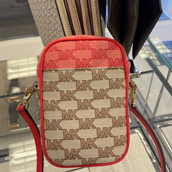 Michael Kors Sloan Editor Small Phone Logo Jacquard Crossbody
Grapefruit Multi - Picture 4 of 16